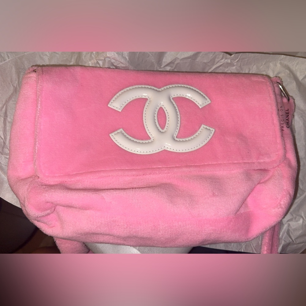 CHANEL PRECISION PINK GWP